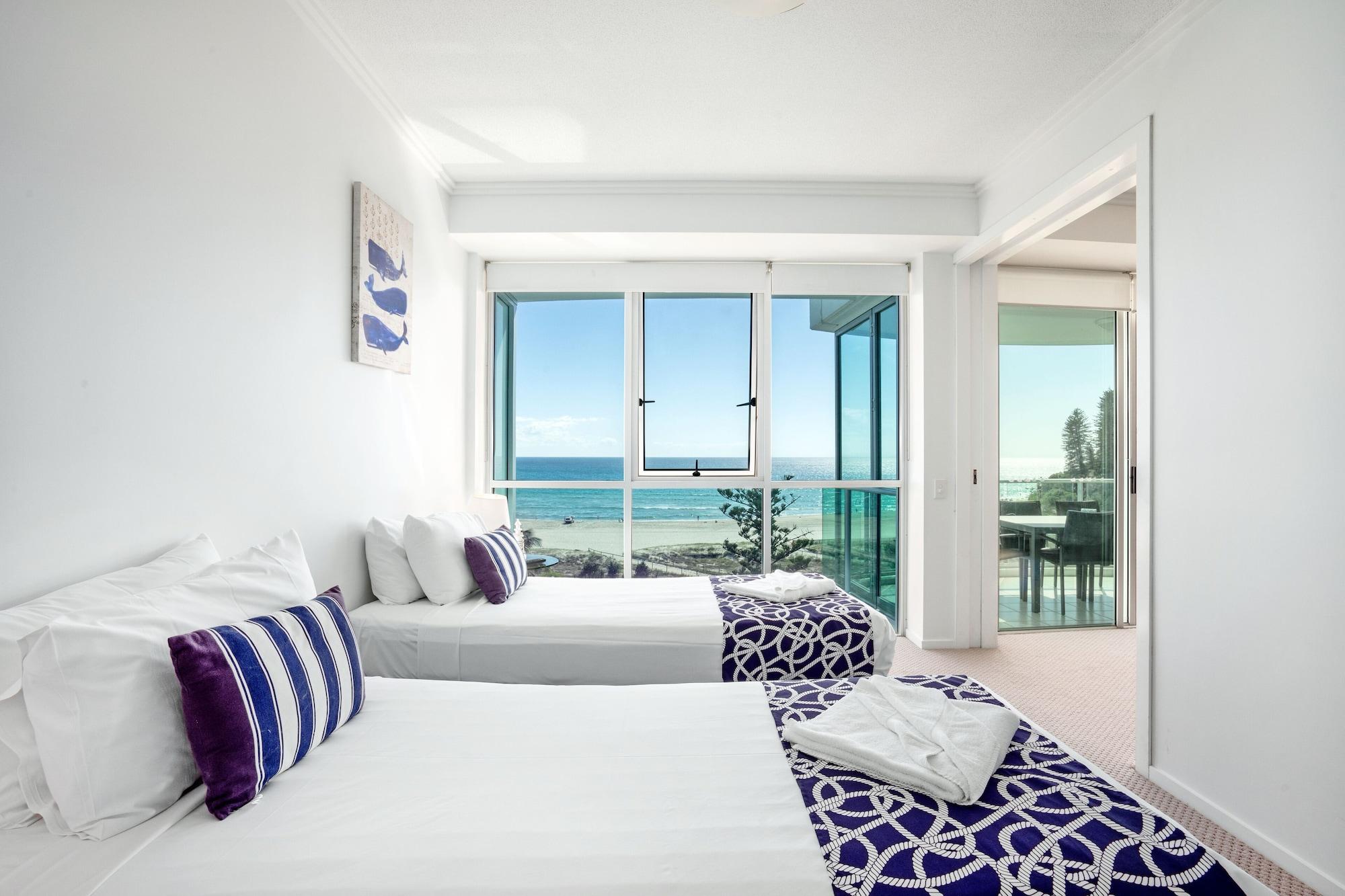Reflection On The Sea Hotel Coolangatta Екстериор снимка