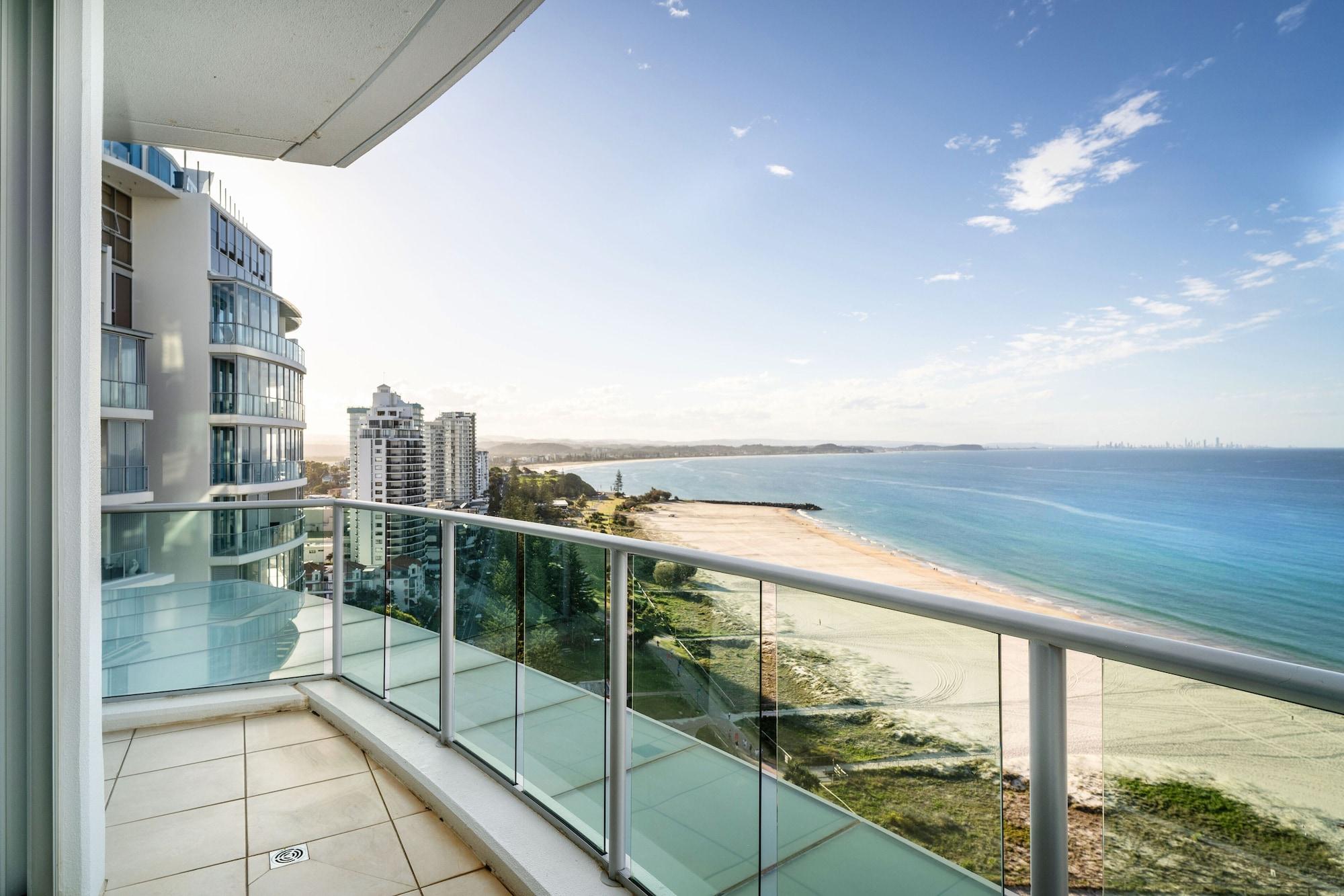 Reflection On The Sea Hotel Coolangatta Екстериор снимка