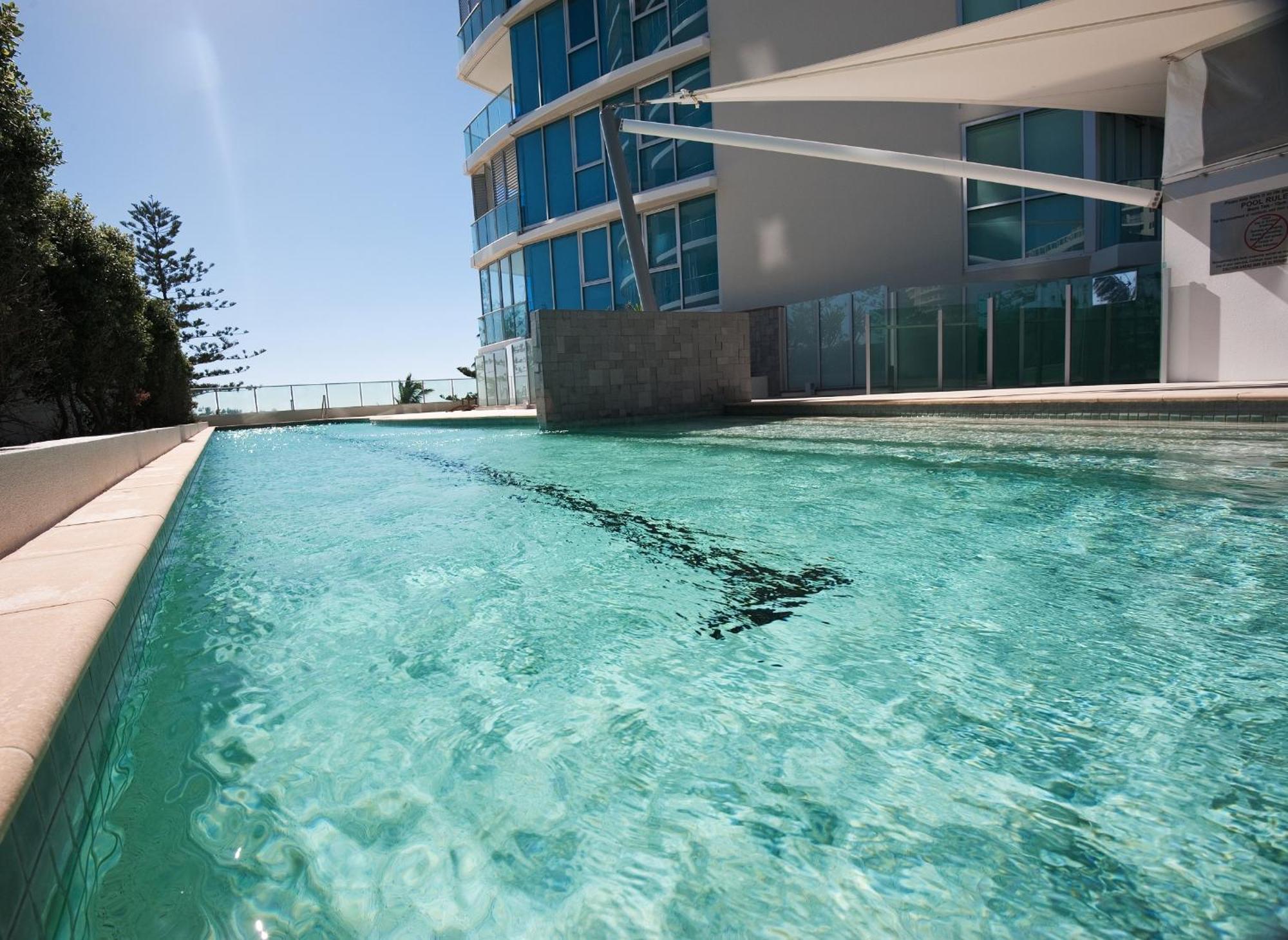 Reflection On The Sea Hotel Coolangatta Екстериор снимка